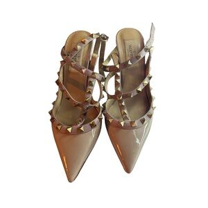 authentic valentino nude Rockstud pumps